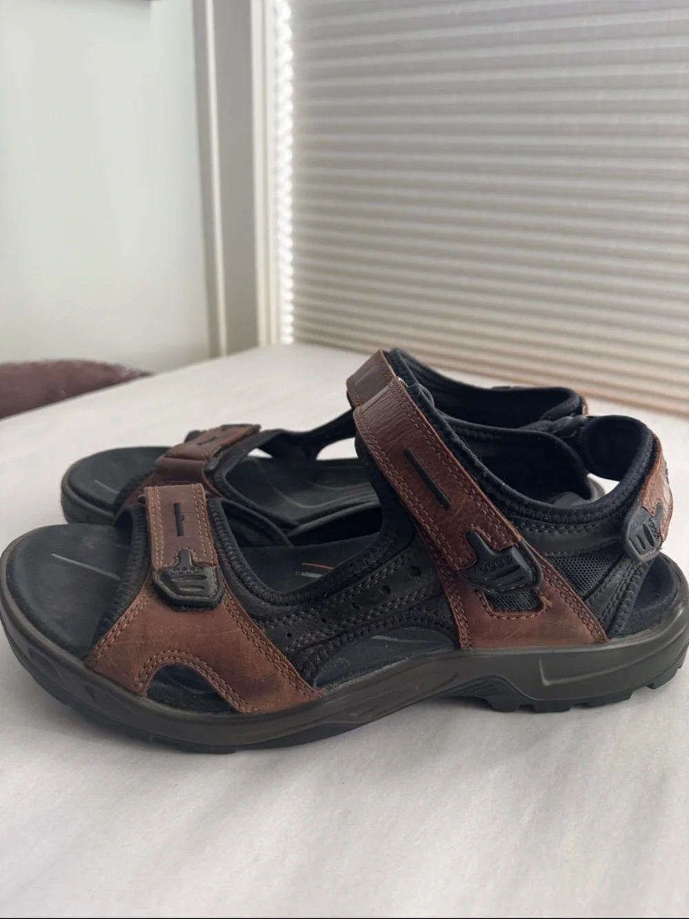 Ecco Yukatan Brown Leather Comfort Hiking Sandals Mens 11 outdoors Hiking